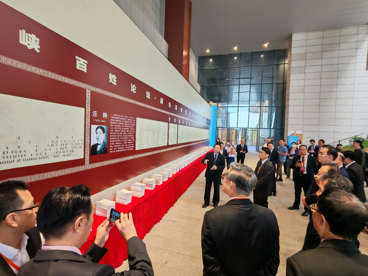 陈裕煌：数字家谱之路——从传统到智能的族谱编辑软件革新者